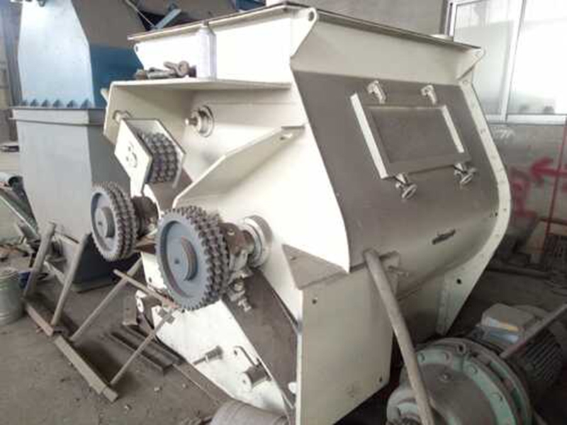 雙軸無重力攪拌機(jī)